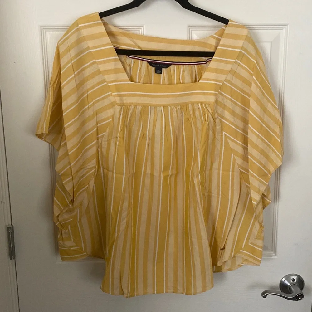NWT Tommy Hilfiger Yellow and White Striped Short Sleeve Blouse Top Size XXL